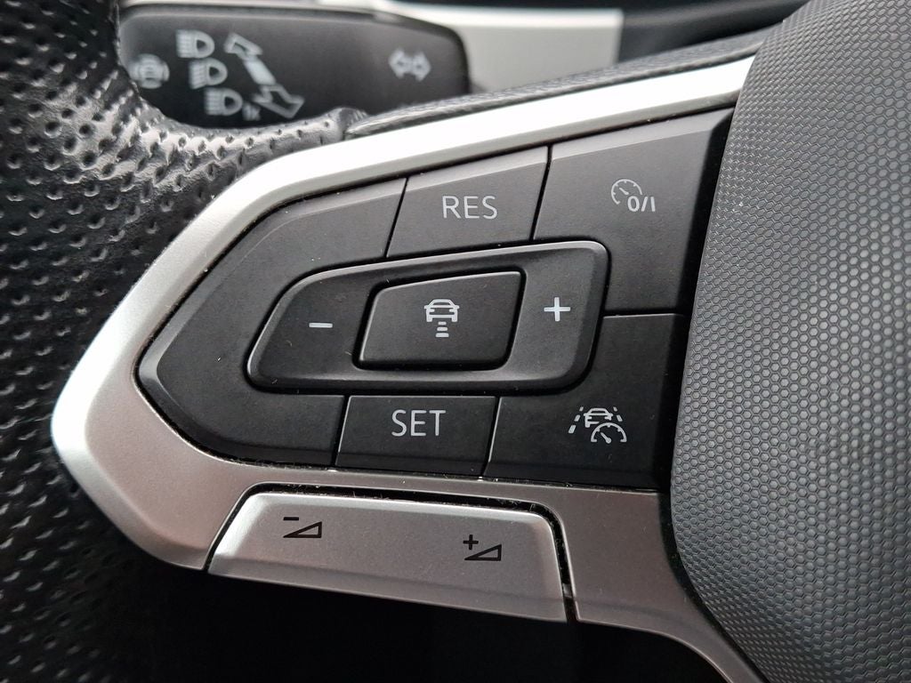 2022 Volkswagen Atlas 3.6L V6 SEL R-Line