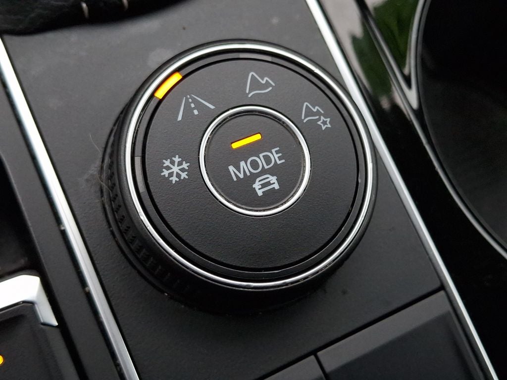 2022 Volkswagen Atlas 3.6L V6 SEL R-Line