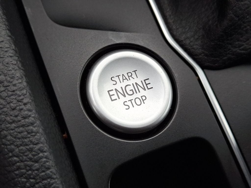 2022 Volkswagen Atlas 3.6L V6 SEL R-Line
