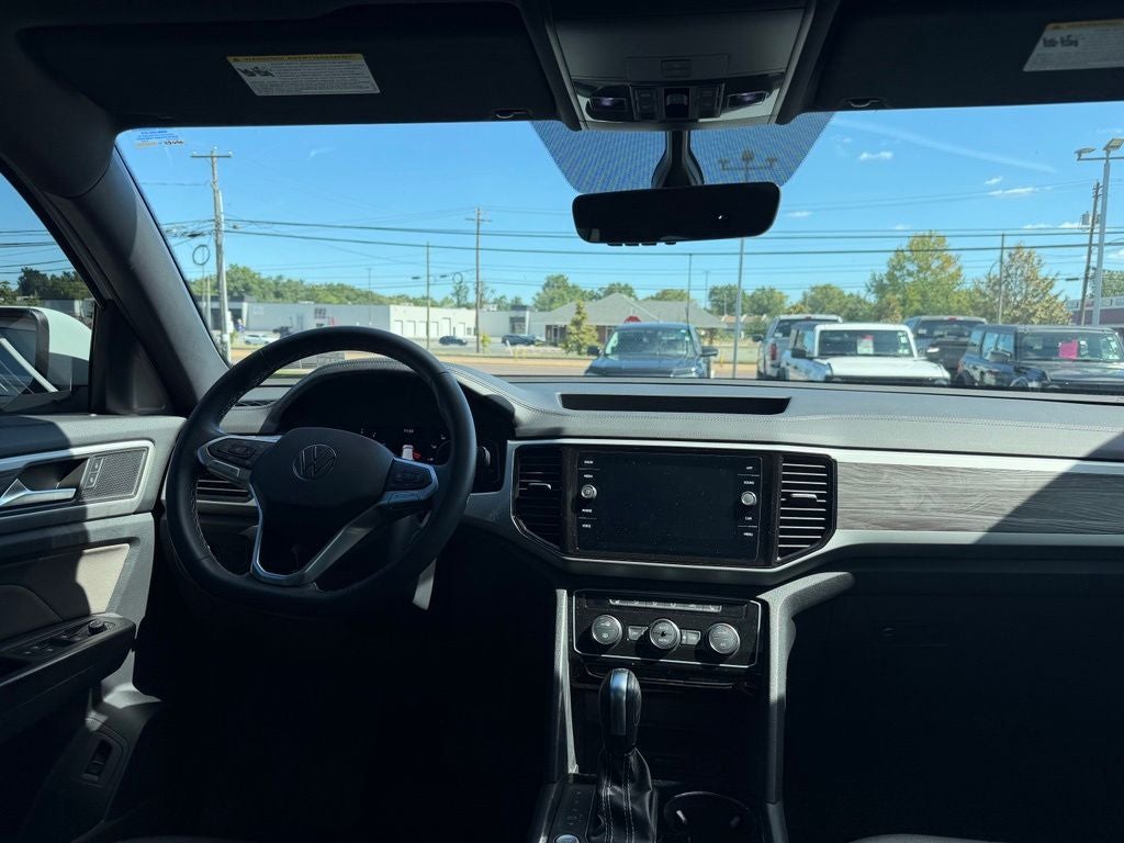 2023 Volkswagen Atlas Cross Sport 2.0T SE w/Technology