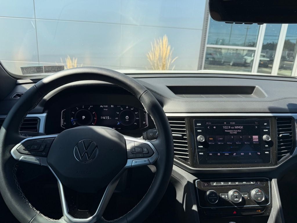 2023 Volkswagen Atlas Cross Sport 2.0T SE w/Technology