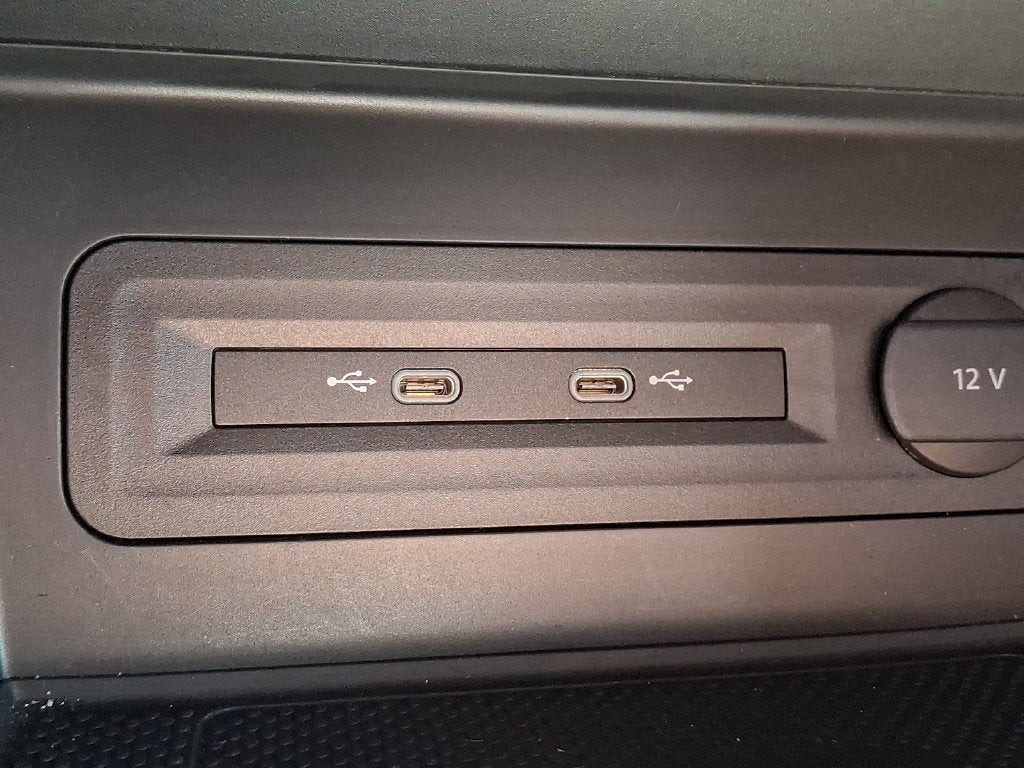 2023 Volkswagen Atlas Cross Sport 2.0T SE w/Technology