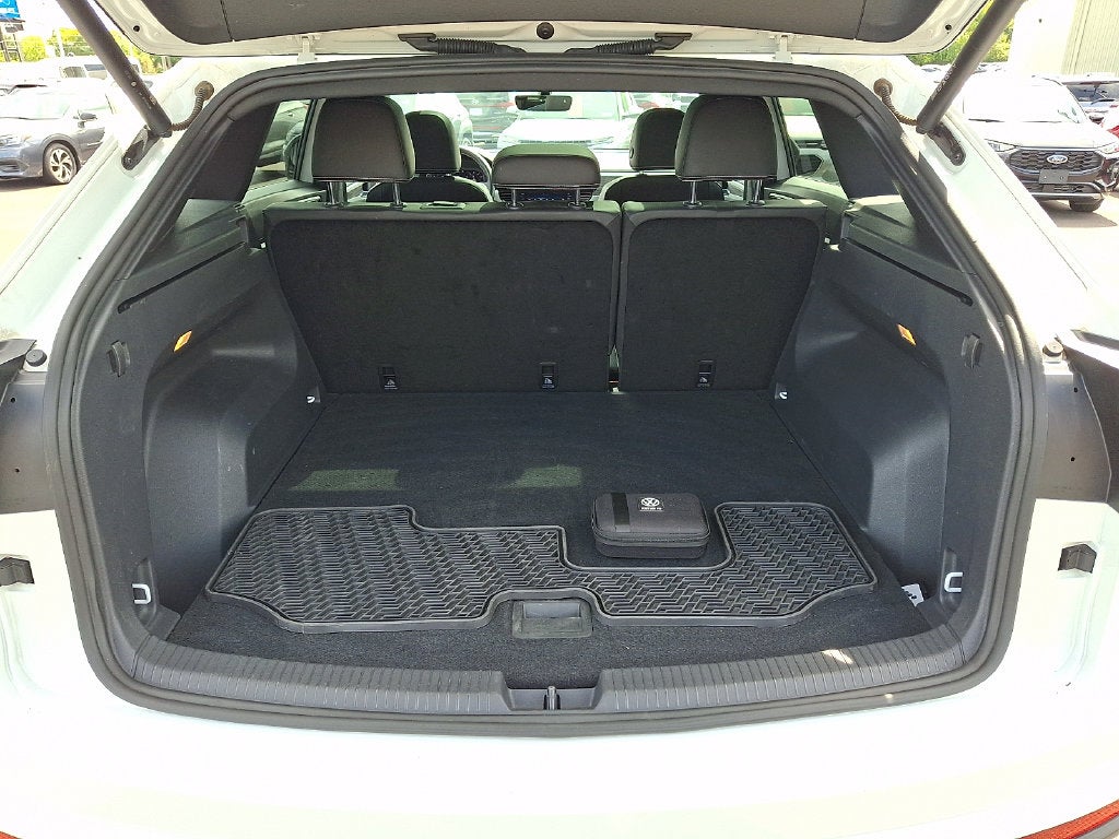 2023 Volkswagen Atlas Cross Sport 2.0T SE w/Technology