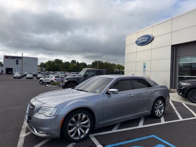 2017 Chrysler 300 C