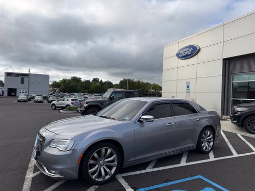 2017 Chrysler 300 C