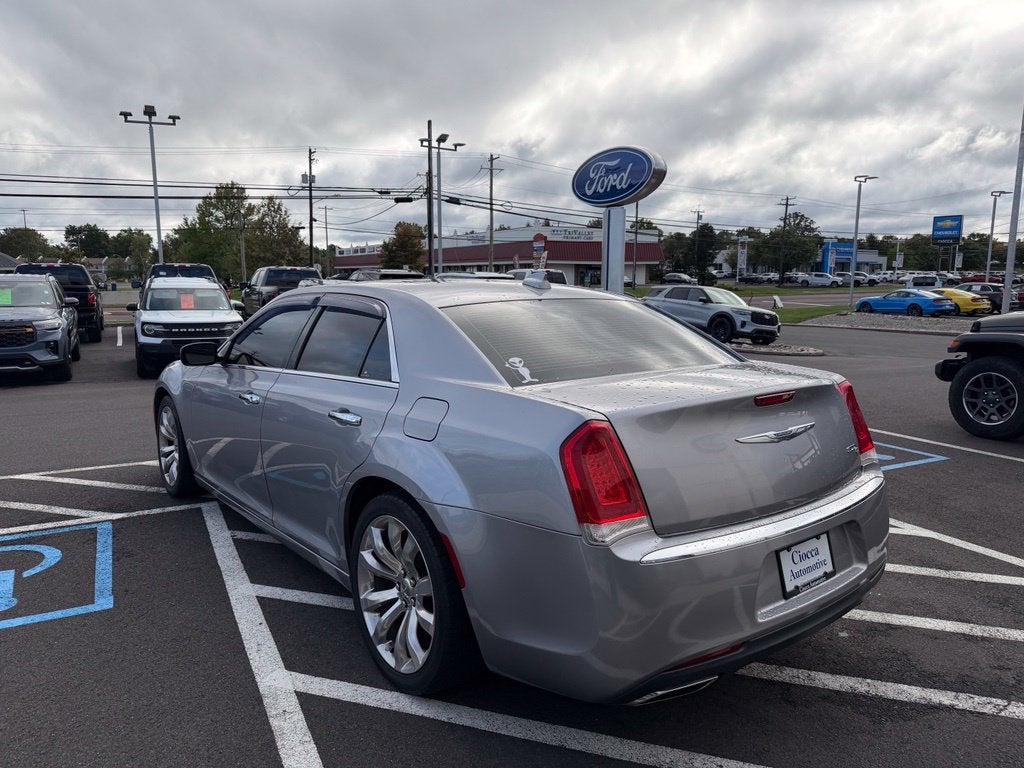 2017 Chrysler 300 C