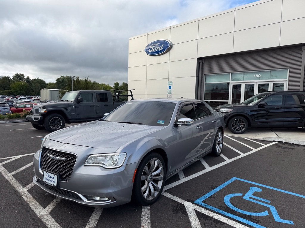 2017 Chrysler 300 C