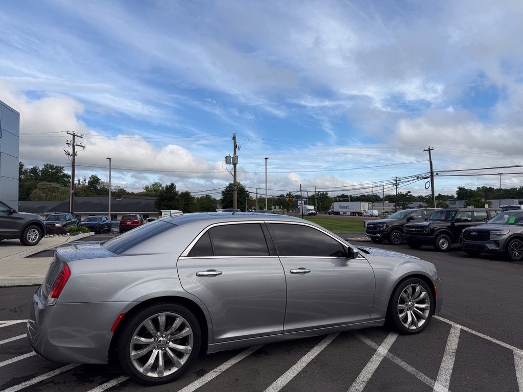 2017 Chrysler 300 C