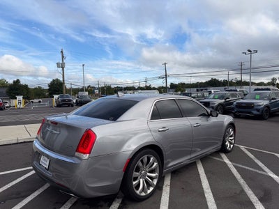 2017 Chrysler 300 C