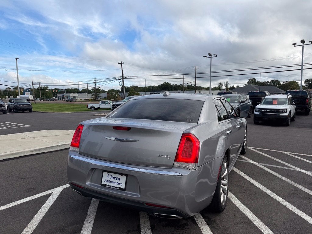2017 Chrysler 300 C