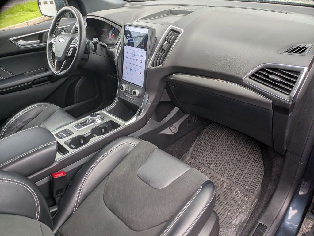 2022 Ford Edge ST