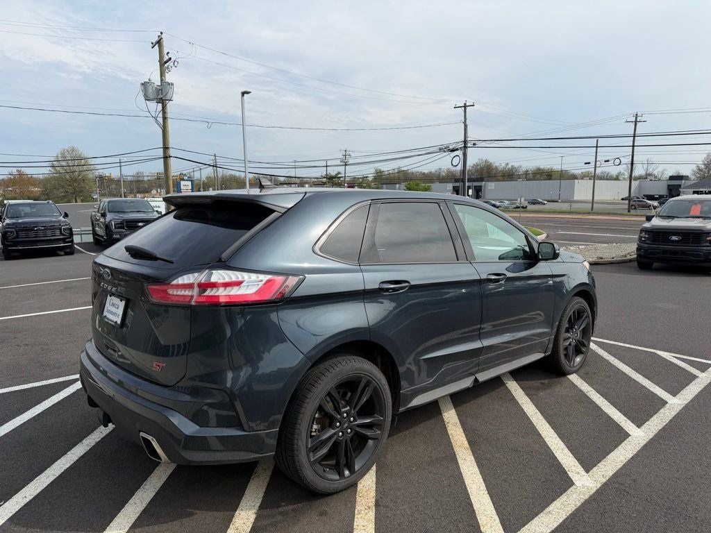 2022 Ford Edge ST