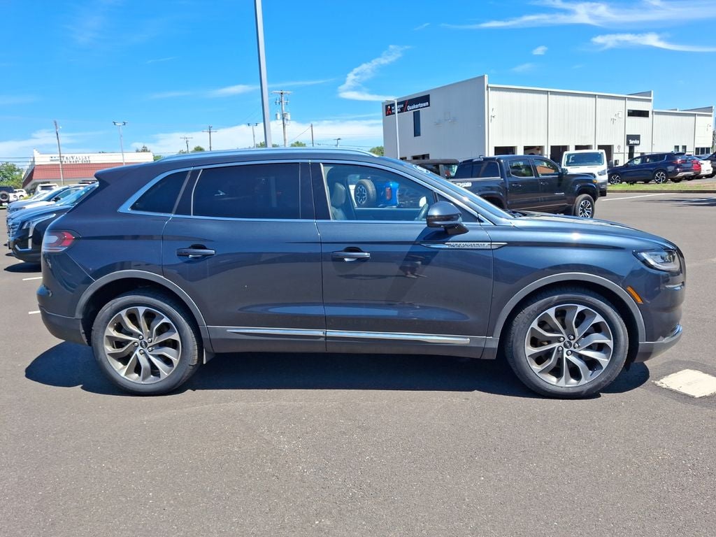 2022 Lincoln Nautilus Reserve
