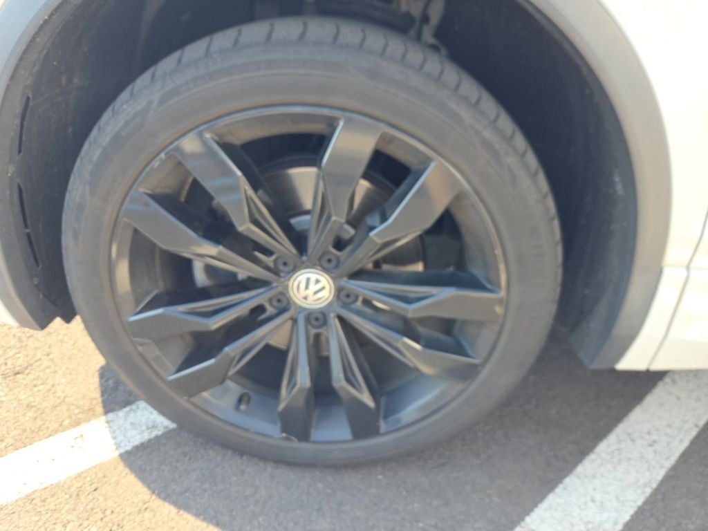 2020 Volkswagen Tiguan 2.0T SE R-Line Black 4Motion