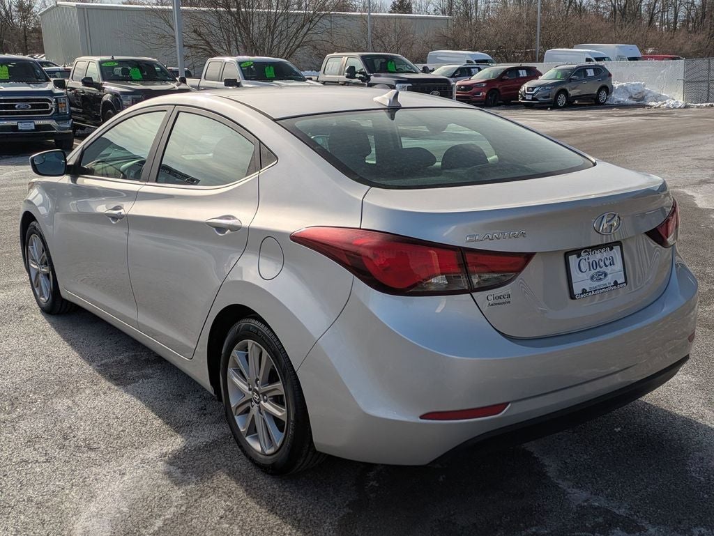2015 Hyundai Elantra SE