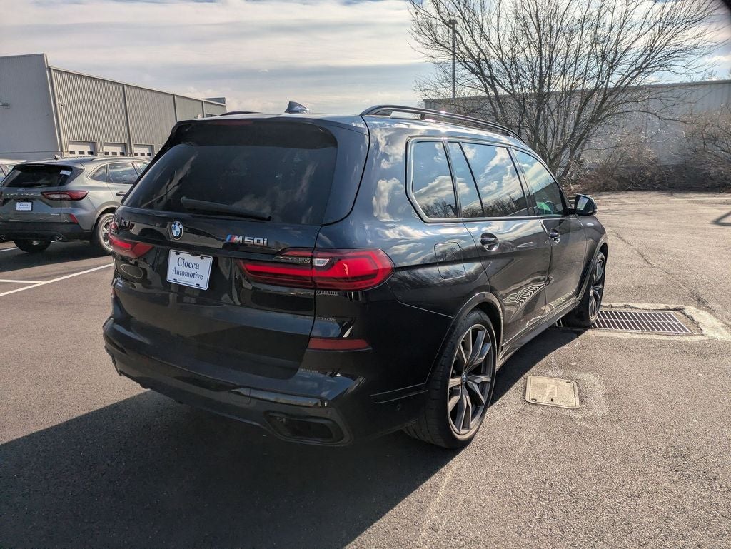 2021 BMW X7 M50i