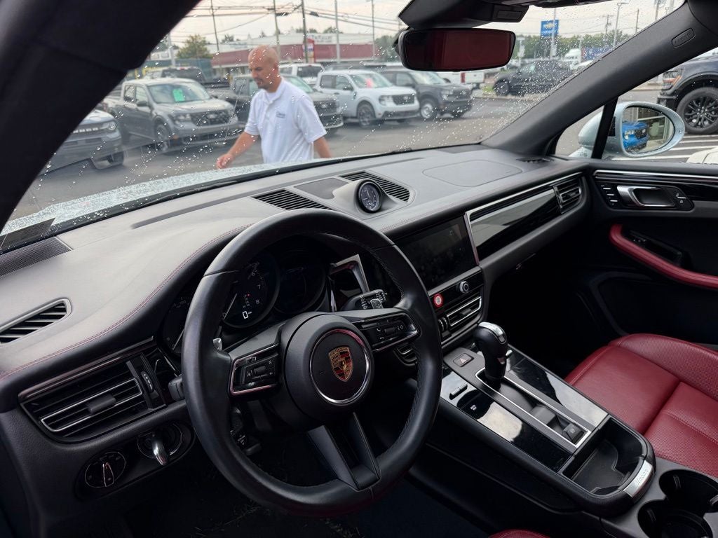 2024 Porsche Macan Base