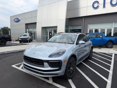 2024 Porsche Macan Base