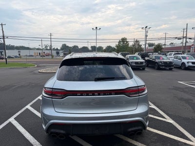 2024 Porsche Macan Base