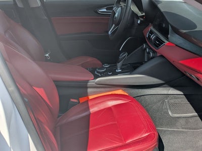 2018 Alfa Romeo Giulia Base