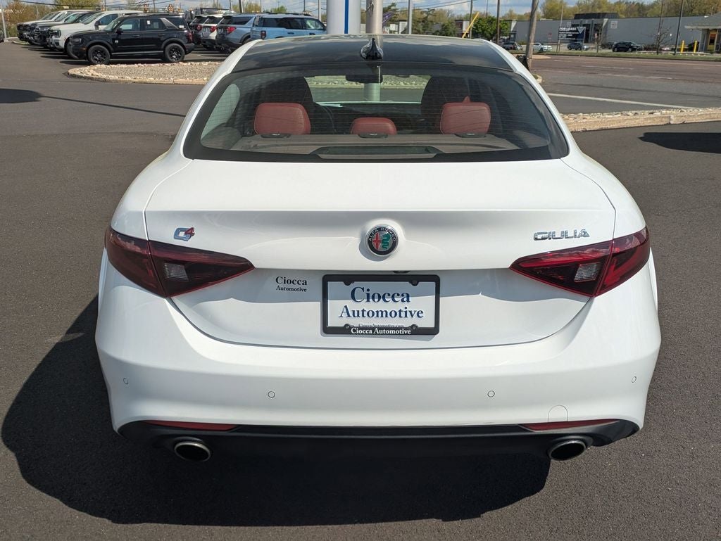 2018 Alfa Romeo Giulia Base