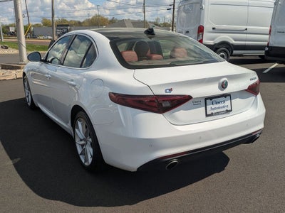 2018 Alfa Romeo Giulia Base