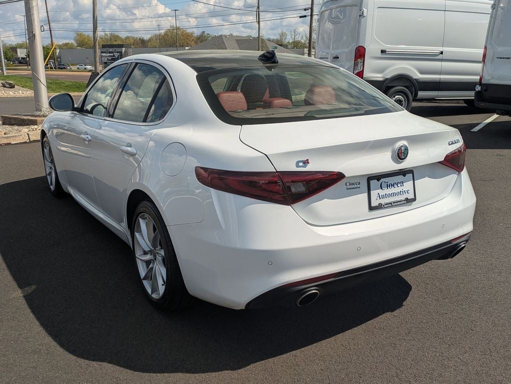 2018 Alfa Romeo Giulia Base