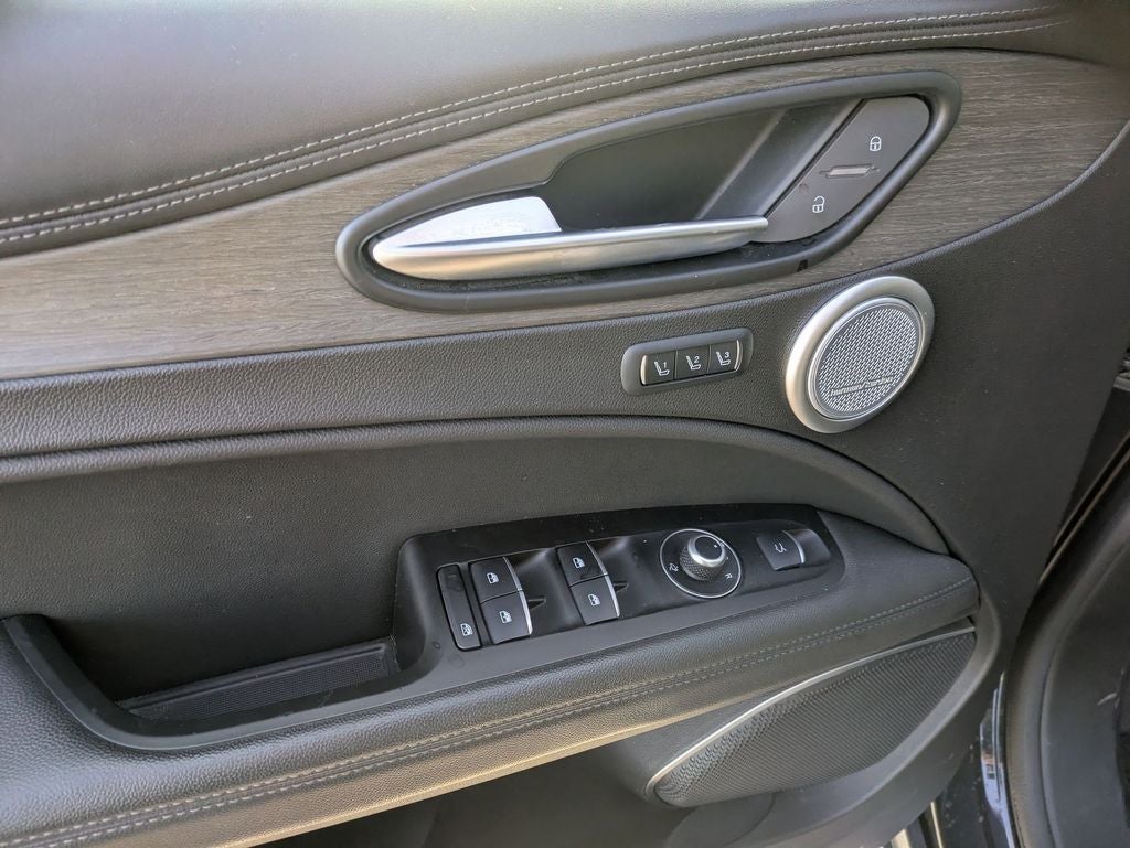 2023 Alfa Romeo Stelvio Ti