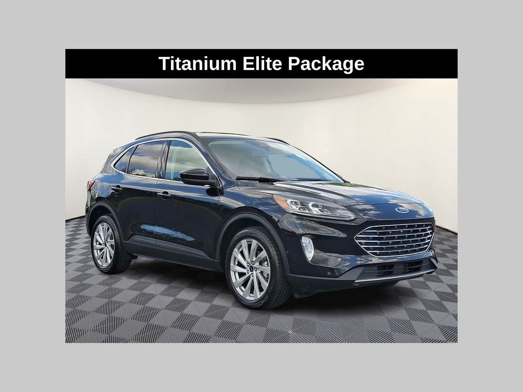 2022 Ford Escape Titanium