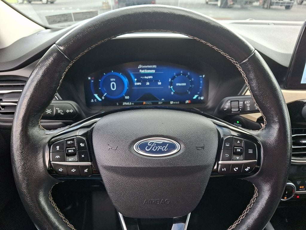 2022 Ford Escape Titanium