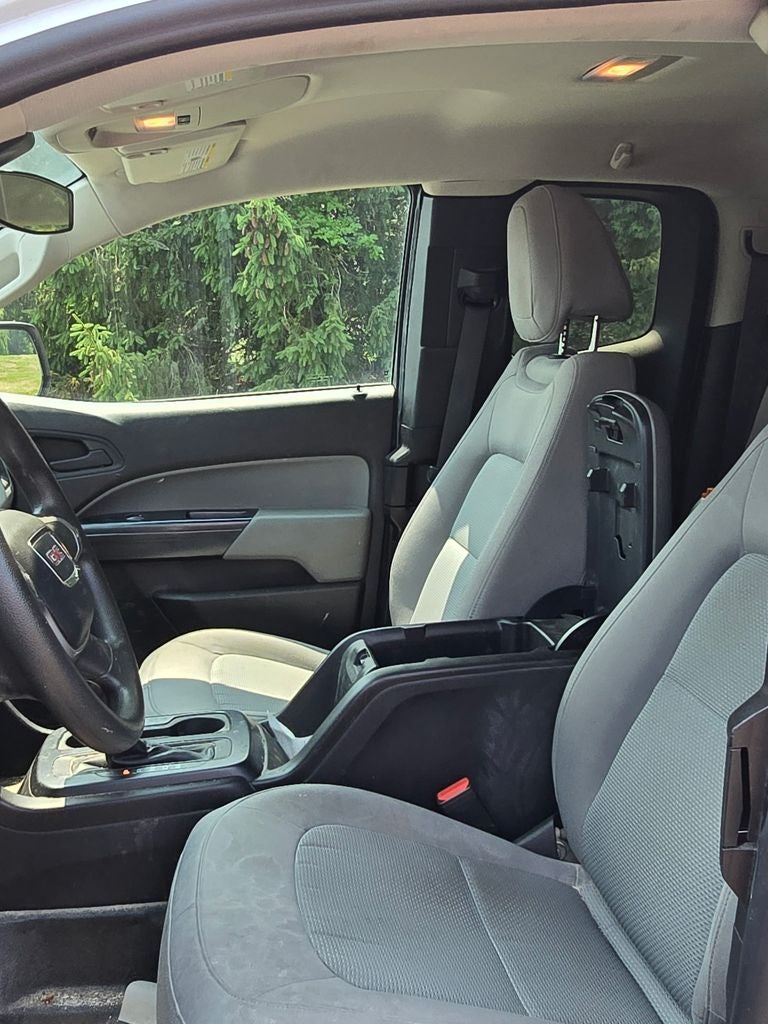 2016 GMC Canyon Base