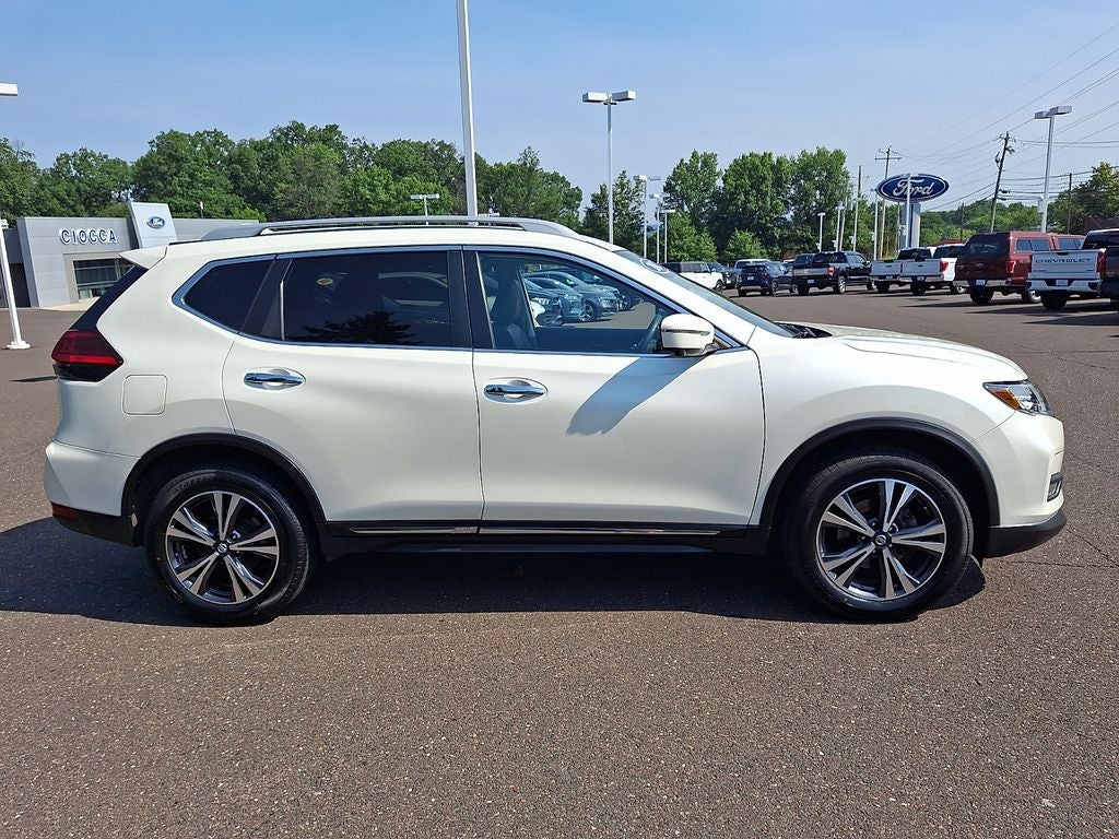 2017 Nissan Rogue SL