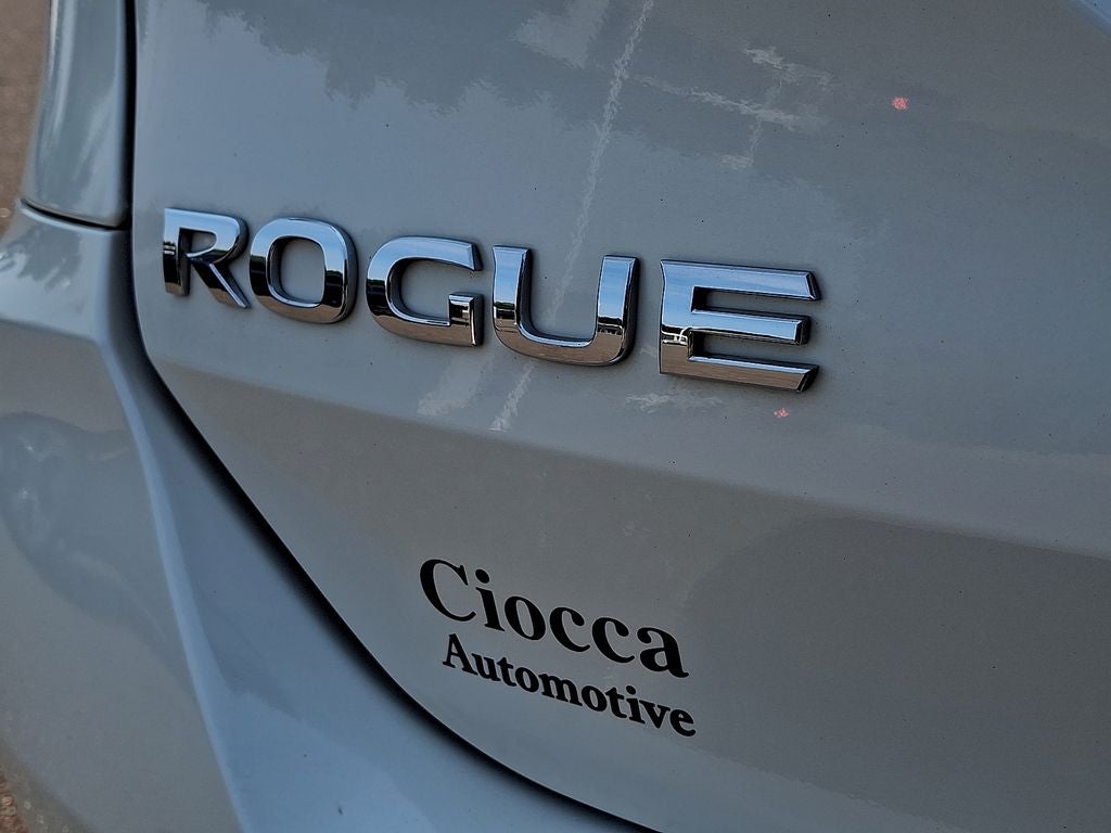 2017 Nissan Rogue SL