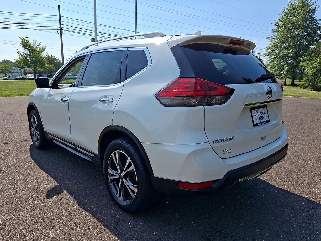 2017 Nissan Rogue SL