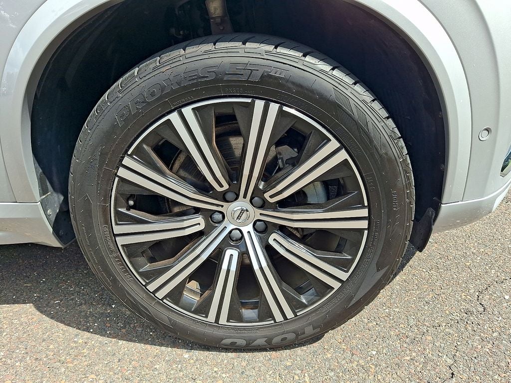2023 Volvo XC90 B5 Plus
