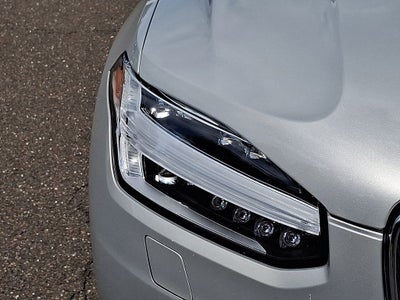 2023 Volvo XC90 B5 Plus