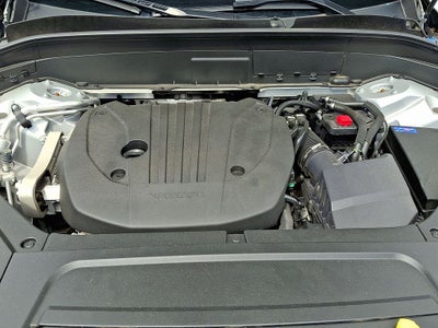 2023 Volvo XC90 B5 Plus