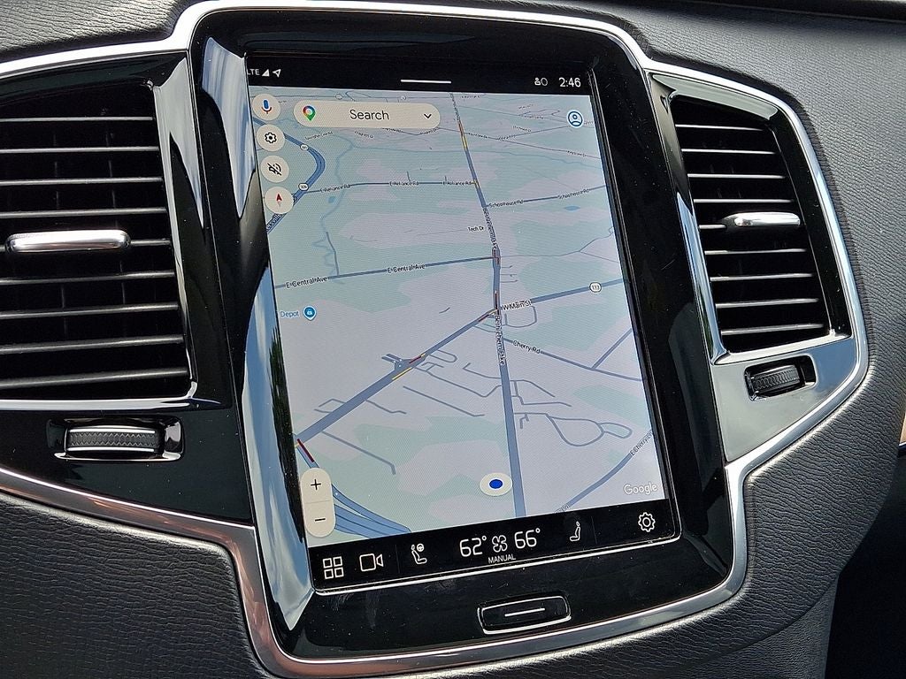 2023 Volvo XC90 B5 Plus