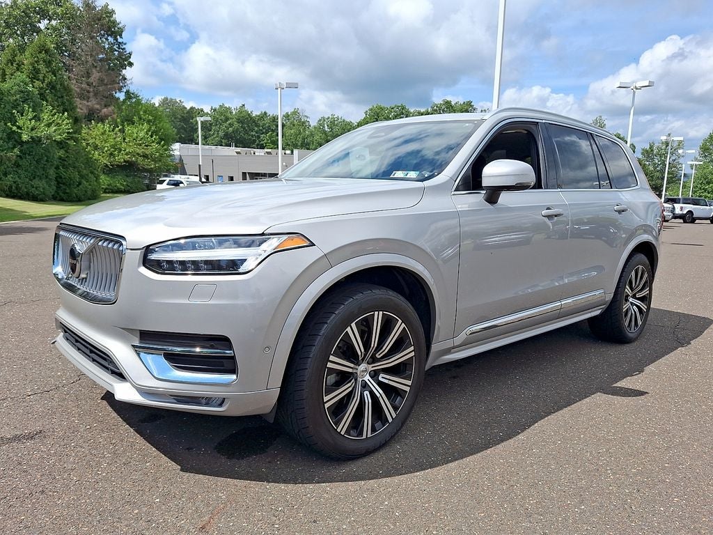 2023 Volvo XC90 B5 Plus