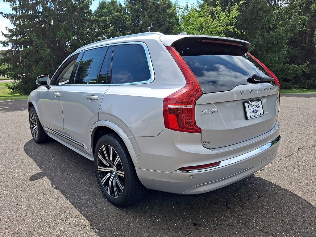 2023 Volvo XC90 B5 Plus