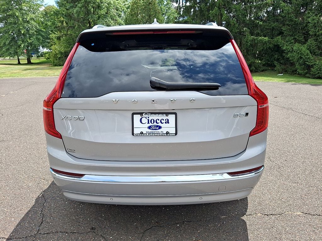 2023 Volvo XC90 B5 Plus