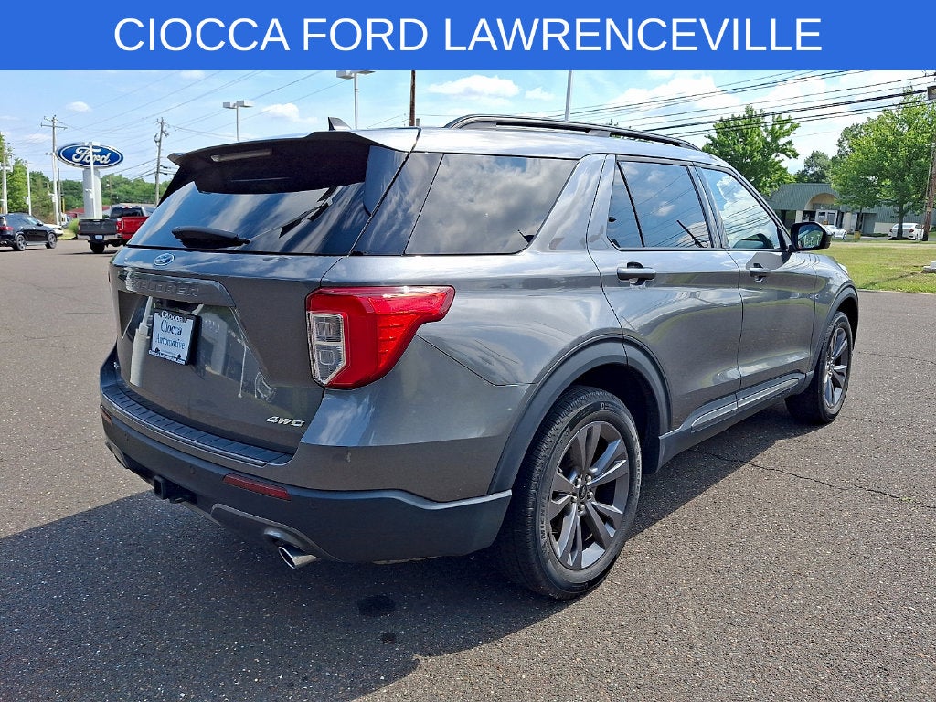 2023 Ford Explorer XLT