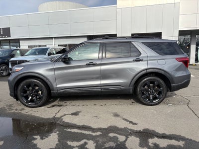 2022 Ford Explorer ST-Line