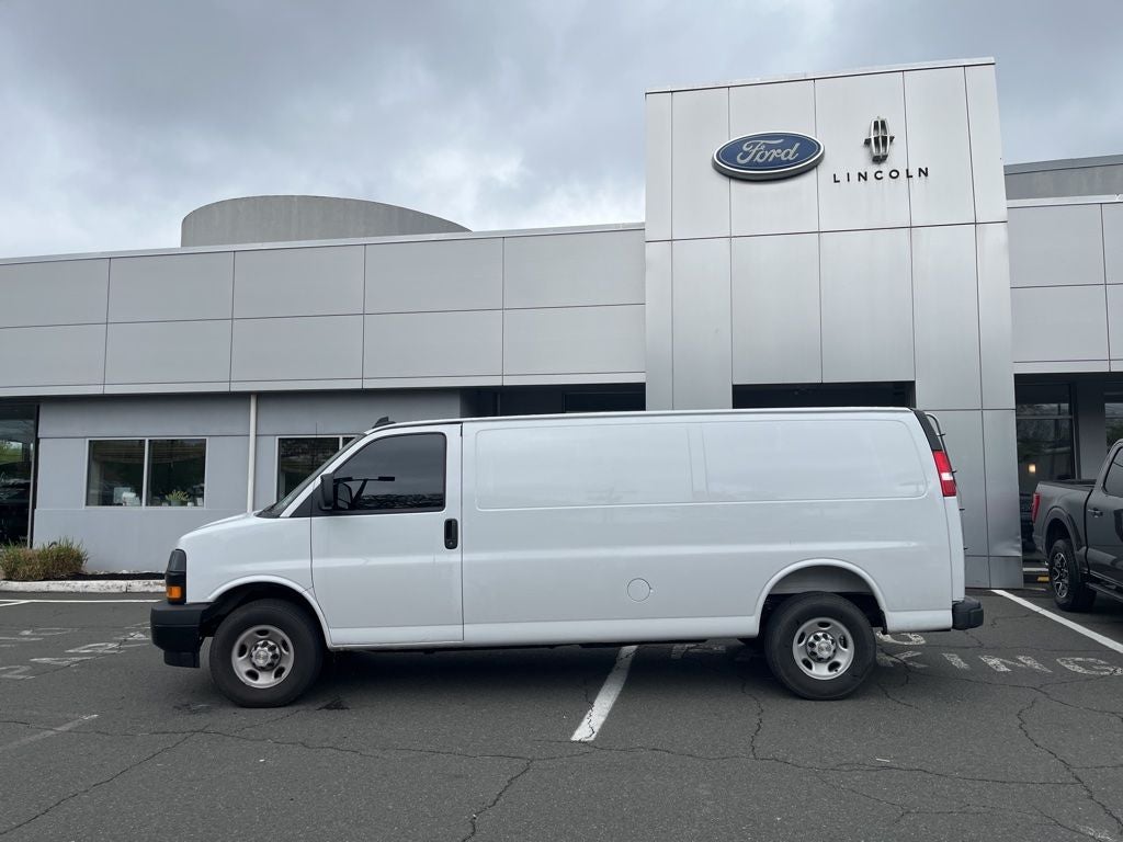 2025 Chevrolet Express 2500 Work Van Cargo