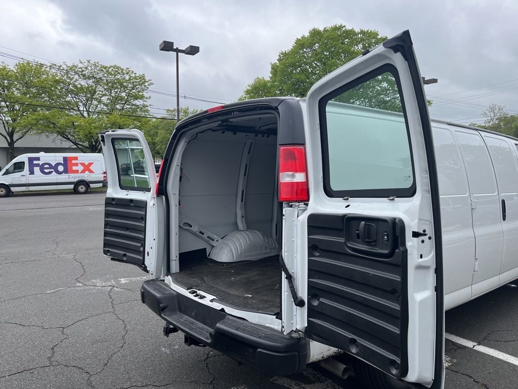 2025 Chevrolet Express 2500 Work Van Cargo