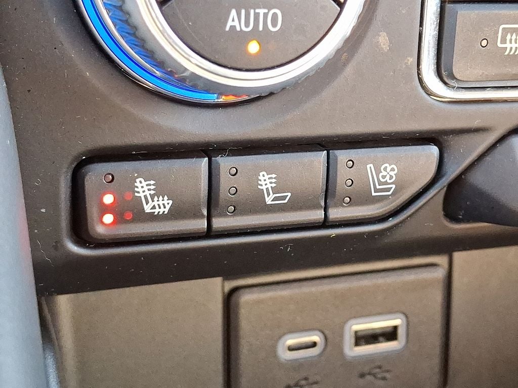 2023 GMC Yukon XL AT4