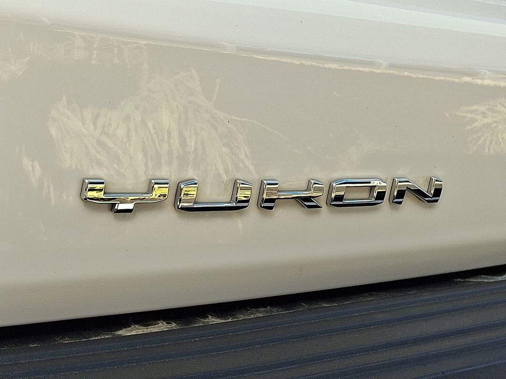 2023 GMC Yukon XL AT4