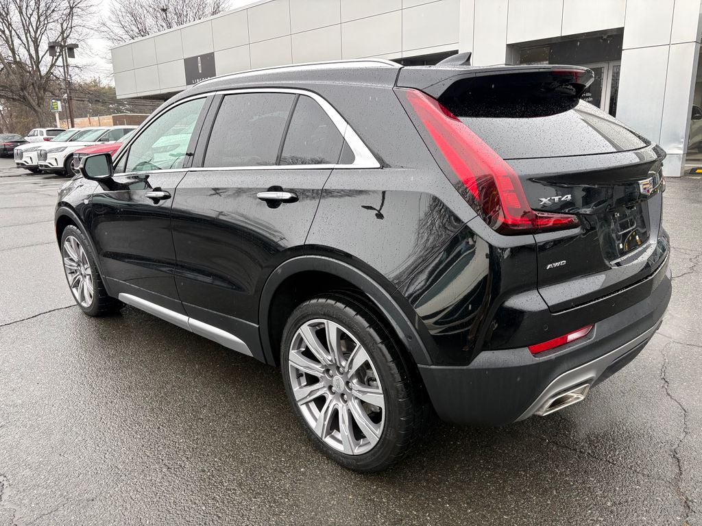 2022 Cadillac XT4 Premium Luxury