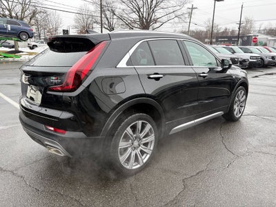 2022 Cadillac XT4 Premium Luxury