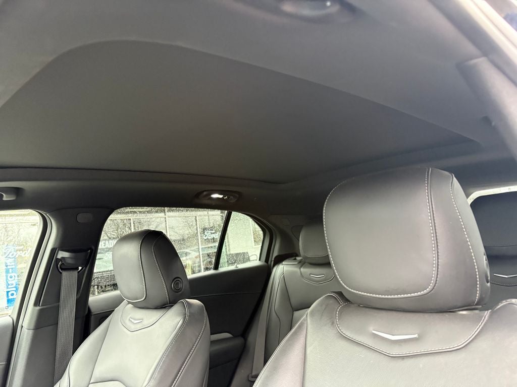 2022 Cadillac XT4 Premium Luxury